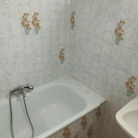 Apartman House 2 *